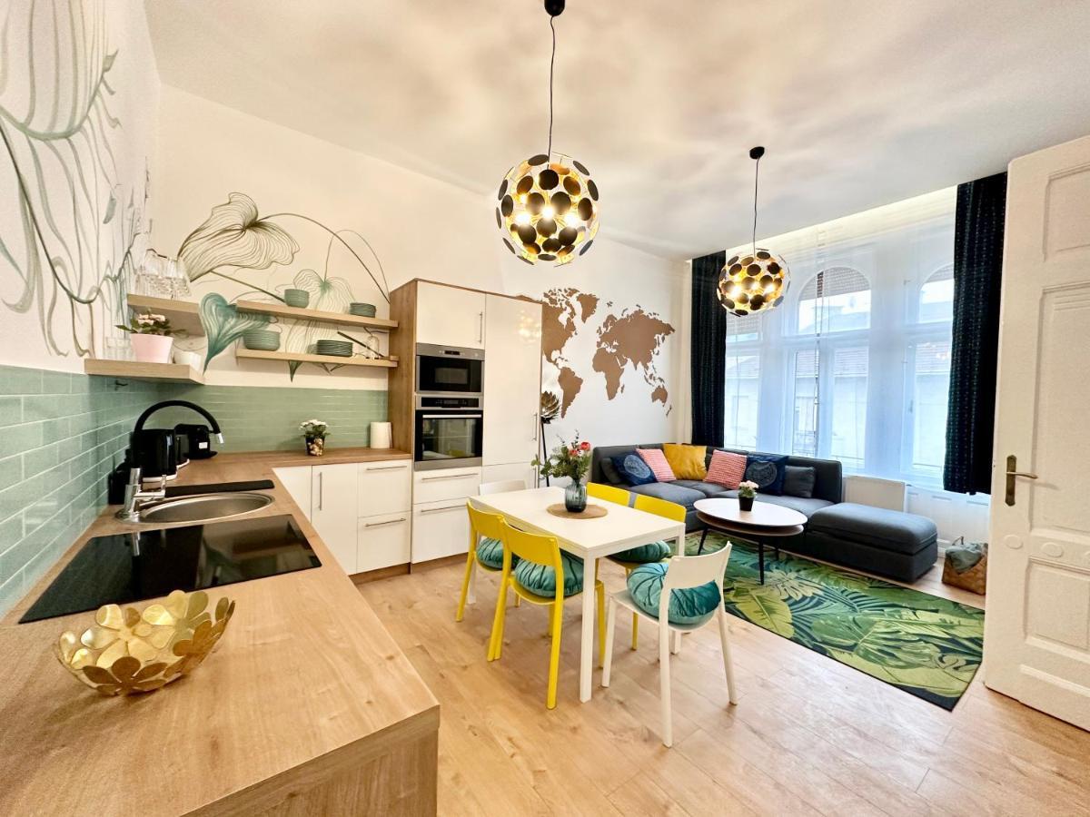 Luxory Design Apartment#Bakats#Freeparking#8Ppl Budapest Eksteriør bilde