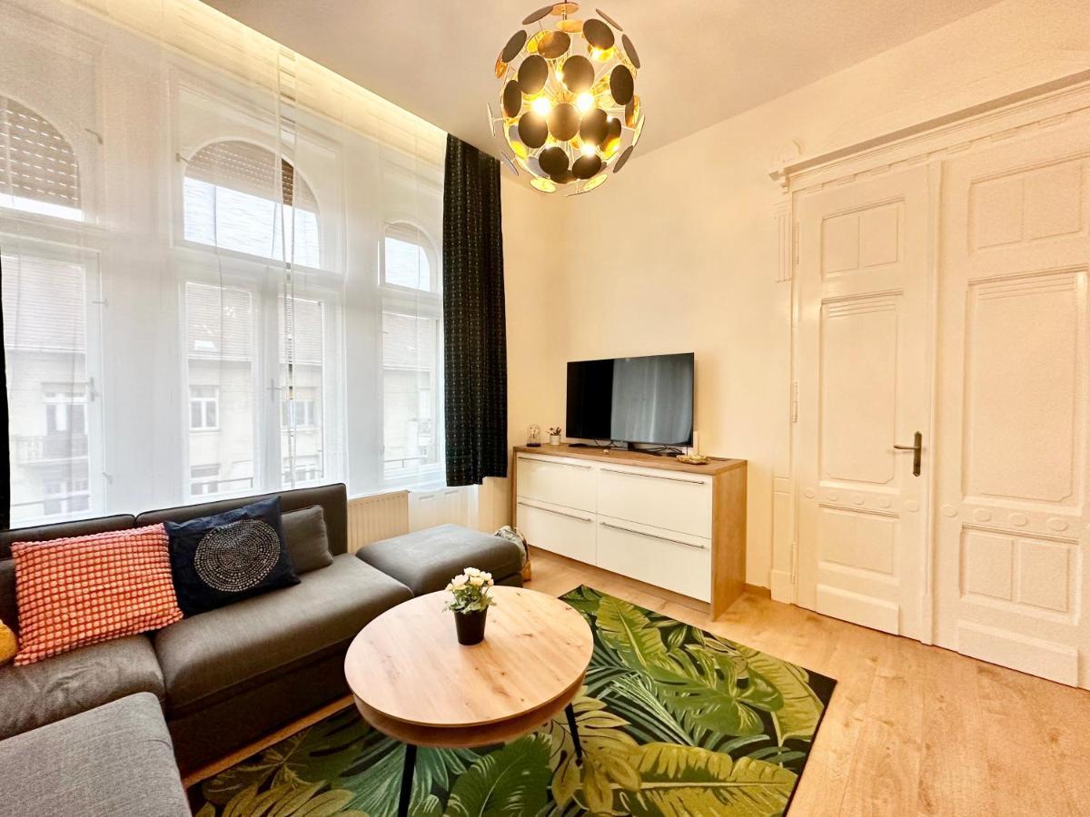 Luxory Design Apartment#Bakats#Freeparking#8Ppl Budapest Eksteriør bilde